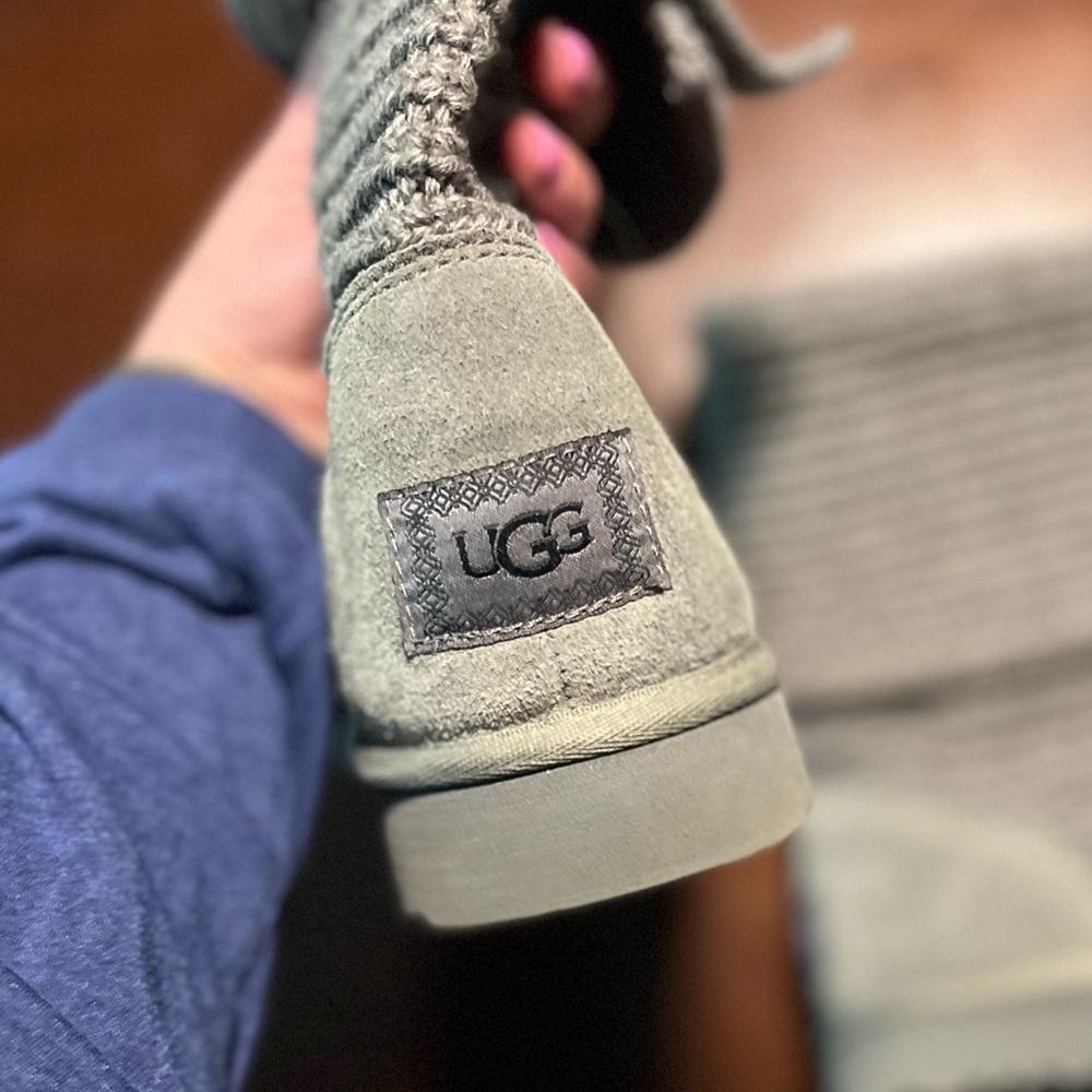 Gray Slouchy Uggs With Accent Buttons - image 6